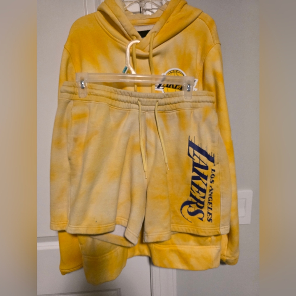 Hollister Yellow Tie-Dye Sweatsuit(shorts) LAKERS🏀